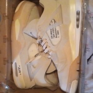 Off-white Jordan 4s